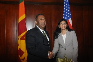 Hon Mangala Samaraweera meets US State Secretary-2feb2015jpg